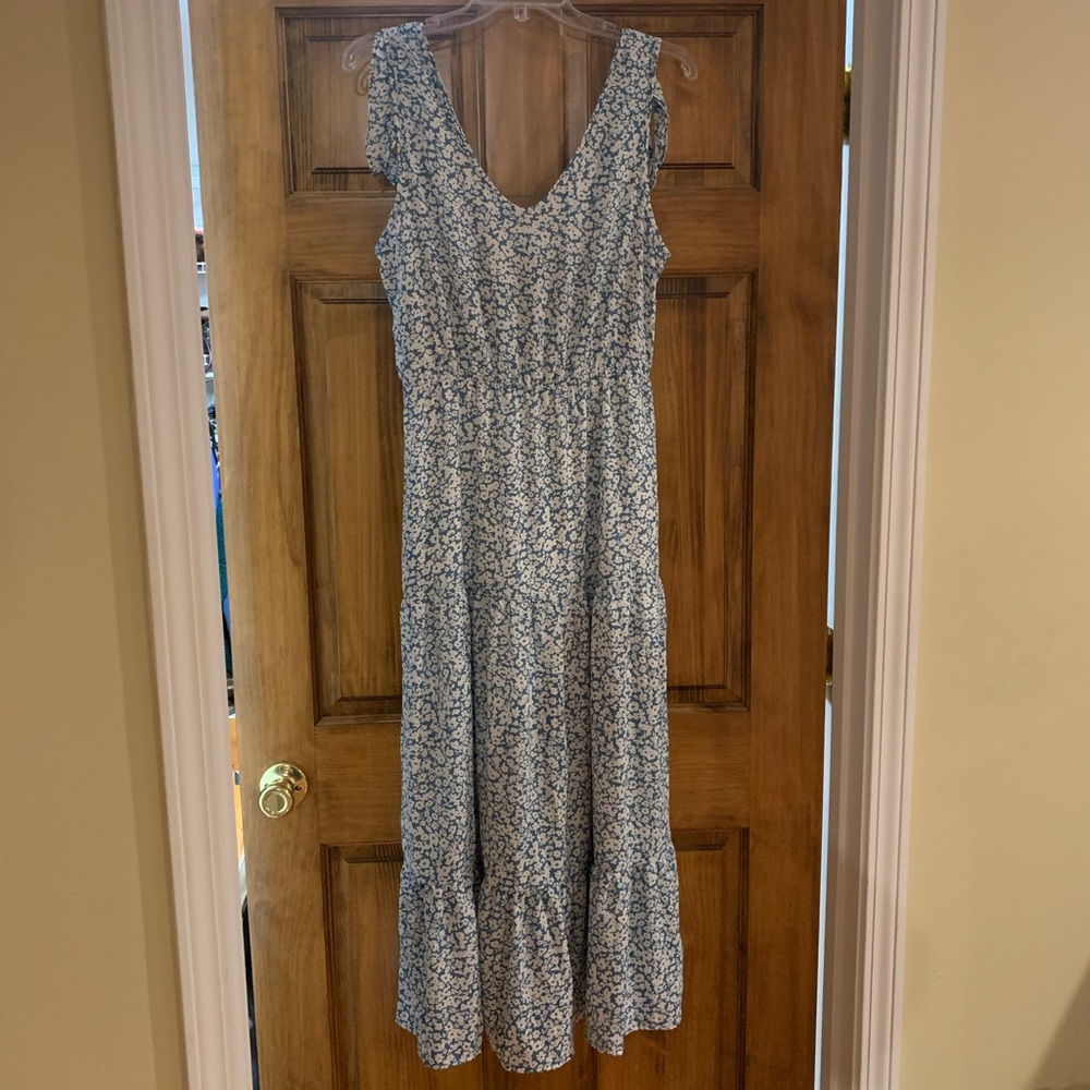 NWT spring maxi dress